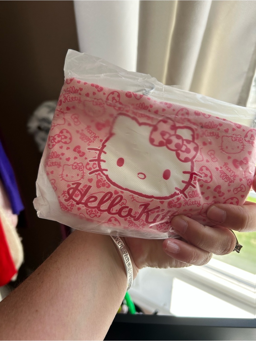 4/$50 Hello Kitty Pink Printed Zip Pouch wallet